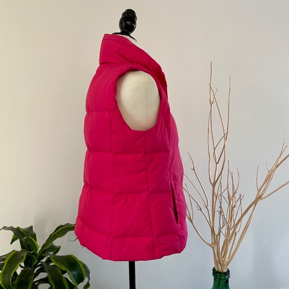 *SOLD* Down Filled Pink Puffer Vest - Sz S - Picture 2 of 10